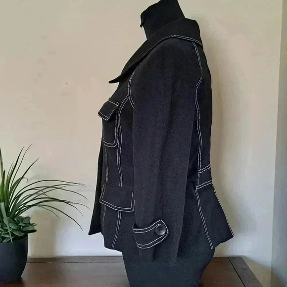 ❤️ Joe Fresh Black Blazer Jacket with White  Stitching Size 6 - Picture 2 of 9